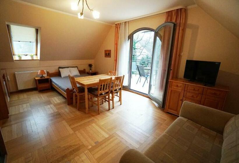 住宿加早餐  Willa Nad Oczkiem