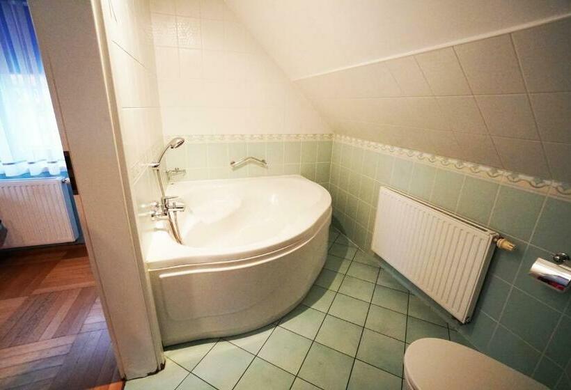 住宿加早餐  Willa Nad Oczkiem