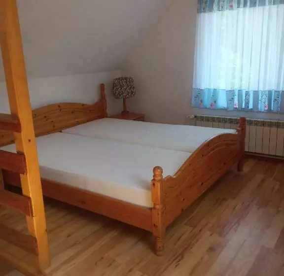 ホテル Agroturystyka Pod Baranią Gorą