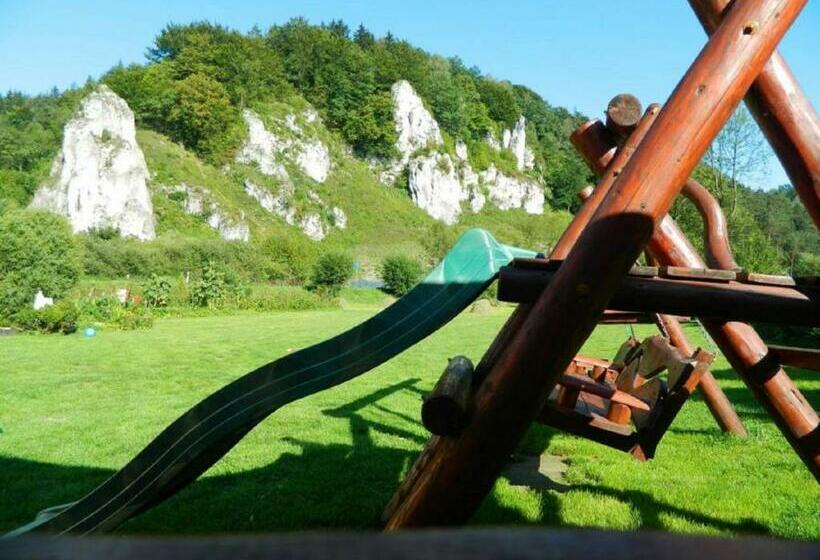 호텔 Gospodarstwo Agroturystyczne Dolina Zachwytu