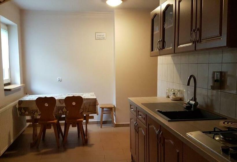 호텔 Gospodarstwo Agroturystyczne Dolina Zachwytu