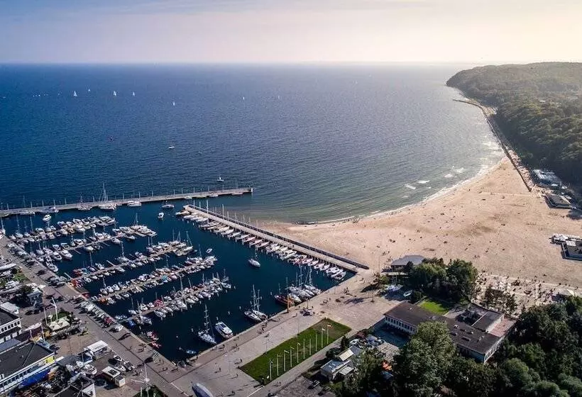 هتل Hola Gdynia