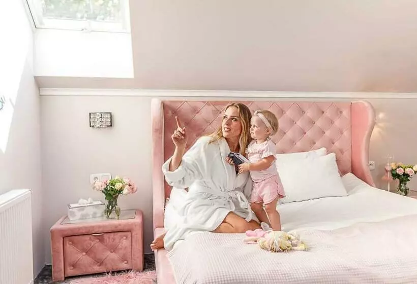 ホテル Palac Dabrowka