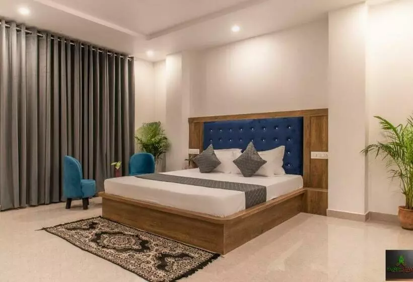 Hotelli The Cloud Berry I Property Of The Year I Serviced Villa I Couple Friendly I Pvt Balcony I Open Air T