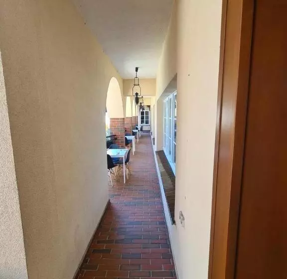 Hotelli Zajazd Kultury, Dawniej Pocztowy