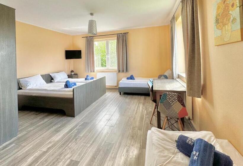 펜션 Błękitna Norda  Pokoje Z Widokiem Na Morze