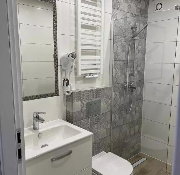 ペンション Dwunastka