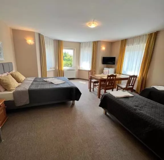 ペンション Przycumuj Tu