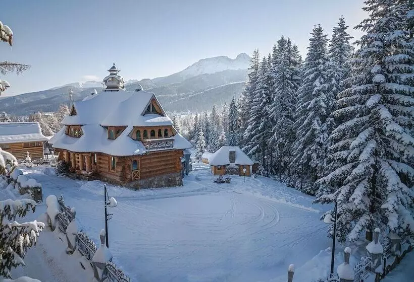 Majatalo Rich Witch Villa&spa