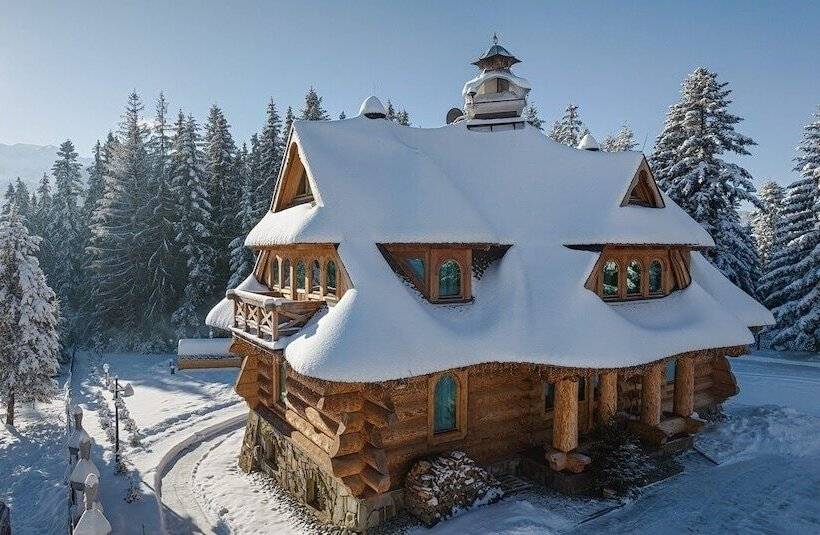 پانسیون Rich Witch Villa&spa