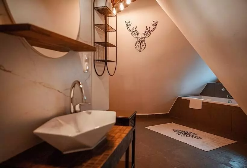 Majatalo Rich Witch Villa&spa