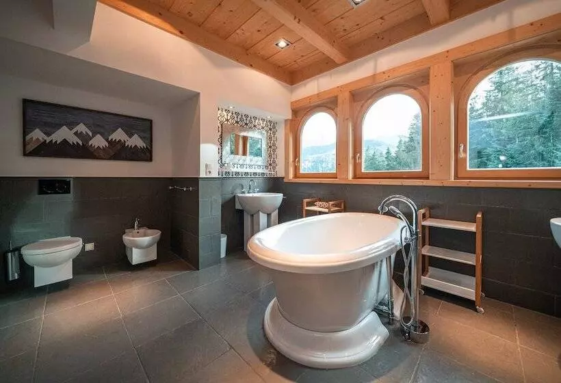 Majatalo Rich Witch Villa&spa