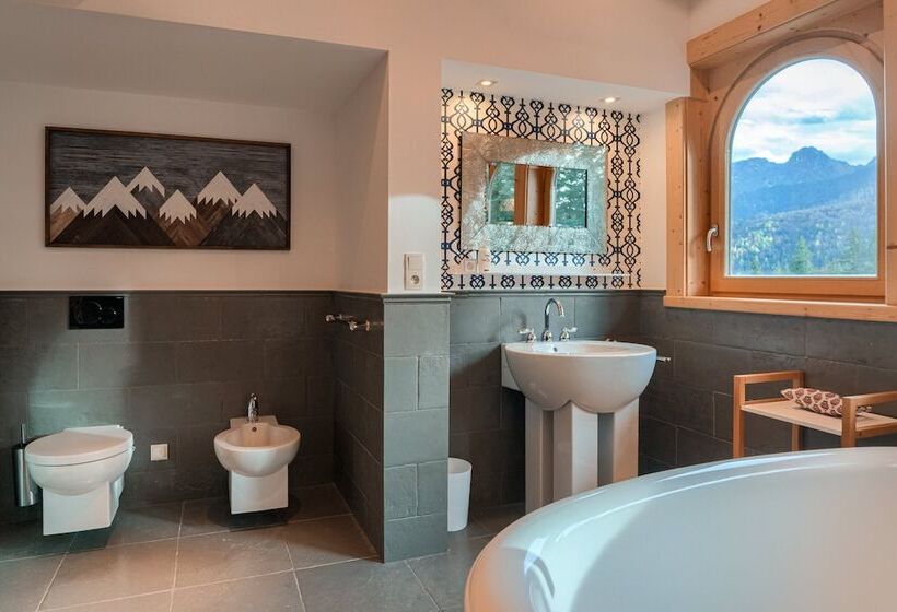 پانسیون Rich Witch Villa&spa