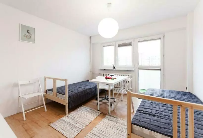 پانسیون Room, Kochanowskiego 32