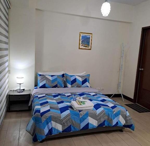 Rqui Condotel Near Airport & Resorts World Manila