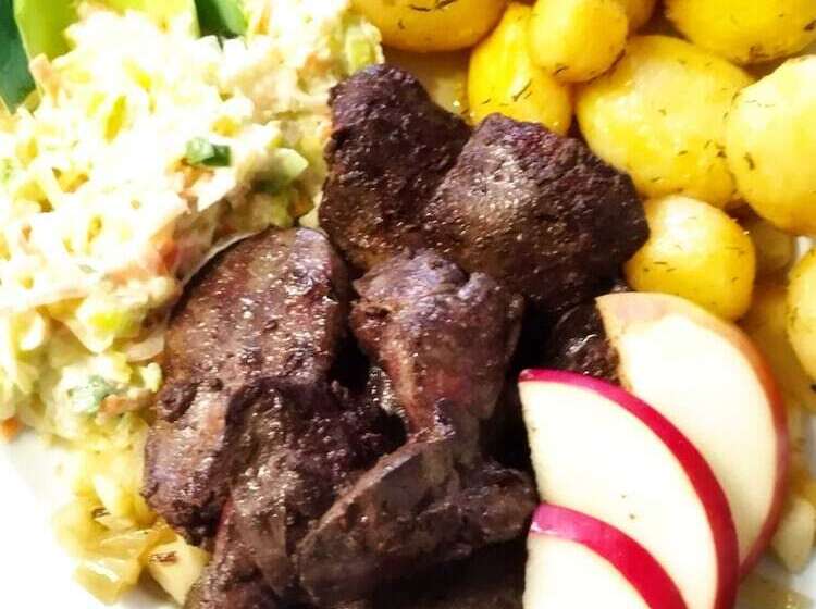 Shick Hostel & Apartments