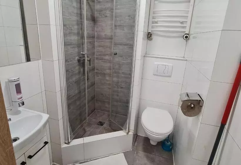 Retkeilymaja Eldomnoclegi, Kolejowa 15 Wągrowiec