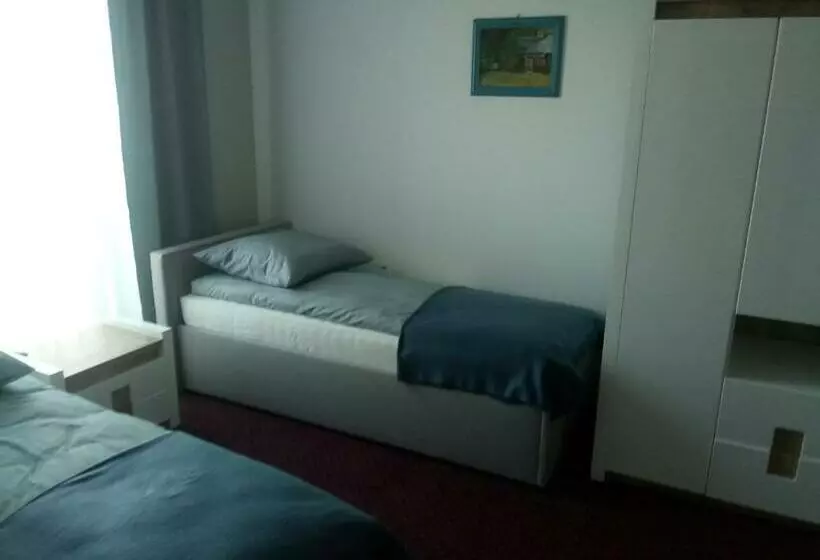 Retkeilymaja Kresovia