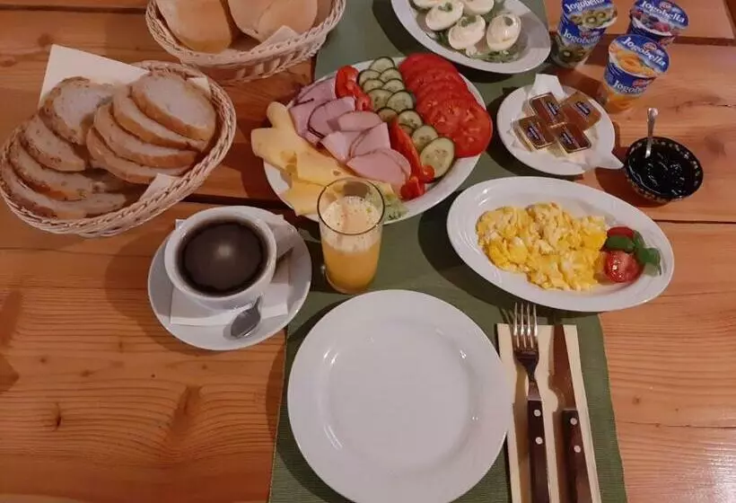 Retkeilymaja Pod Koziorożcami