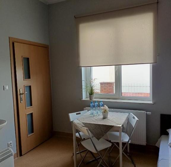 호스텔 Pokoje Pod świerkiem