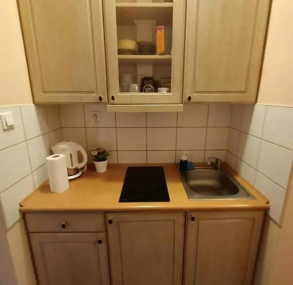 Retkeilymaja Pokoje Pod świerkiem