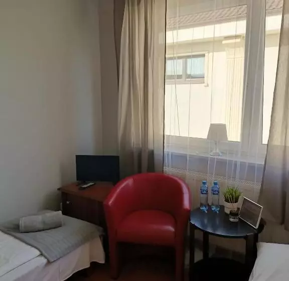 Retkeilymaja Pokoje Pod świerkiem