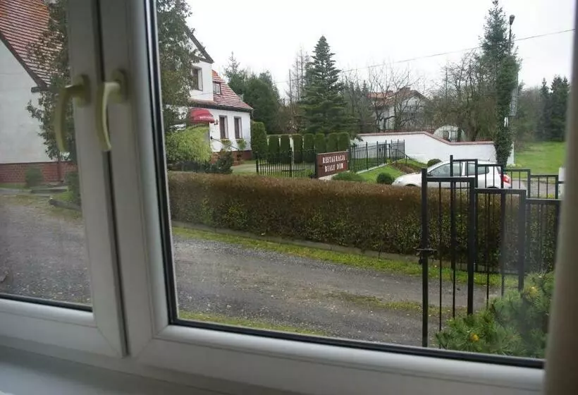 Retkeilymaja Zajazd Biały Dom