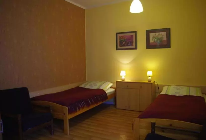 Retkeilymaja Zajazd Biały Dom