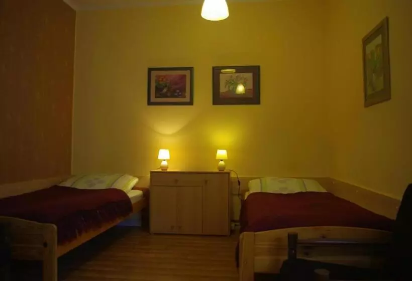 Retkeilymaja Zajazd Biały Dom