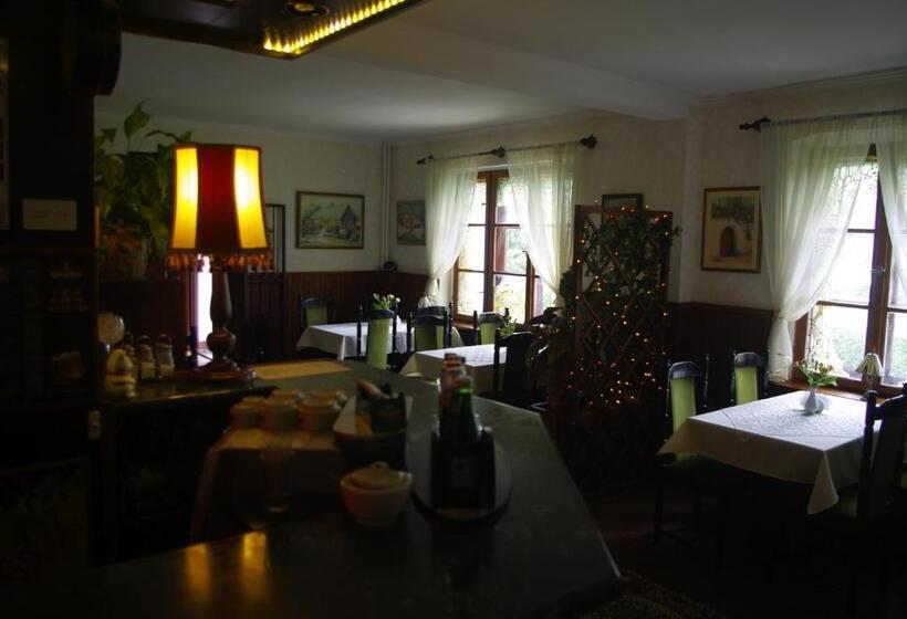 Hospedaria Zajazd Biały Dom