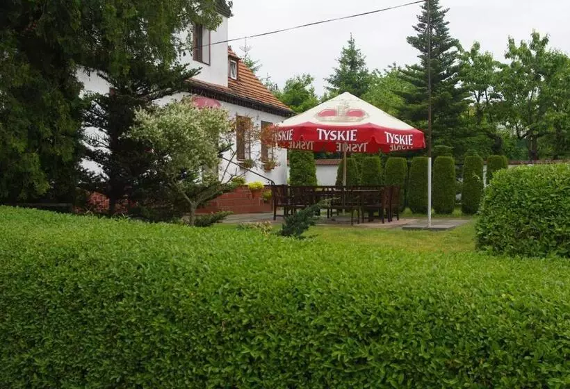 Retkeilymaja Zajazd Biały Dom