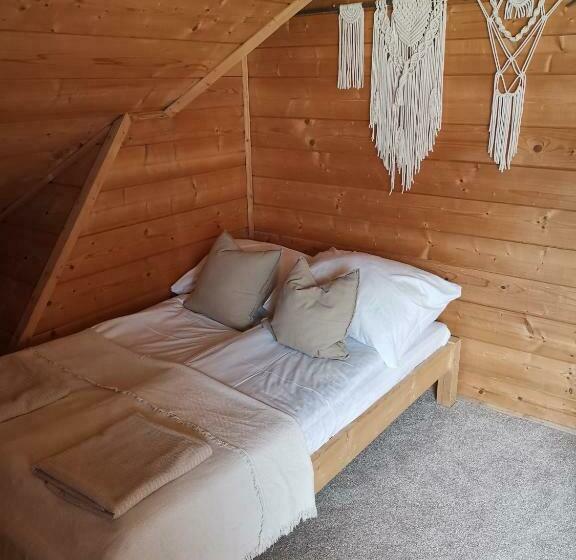 مبيت وإفطار Apartament Na Pięterku