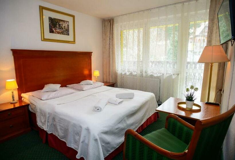 민박 Królowa śniegu