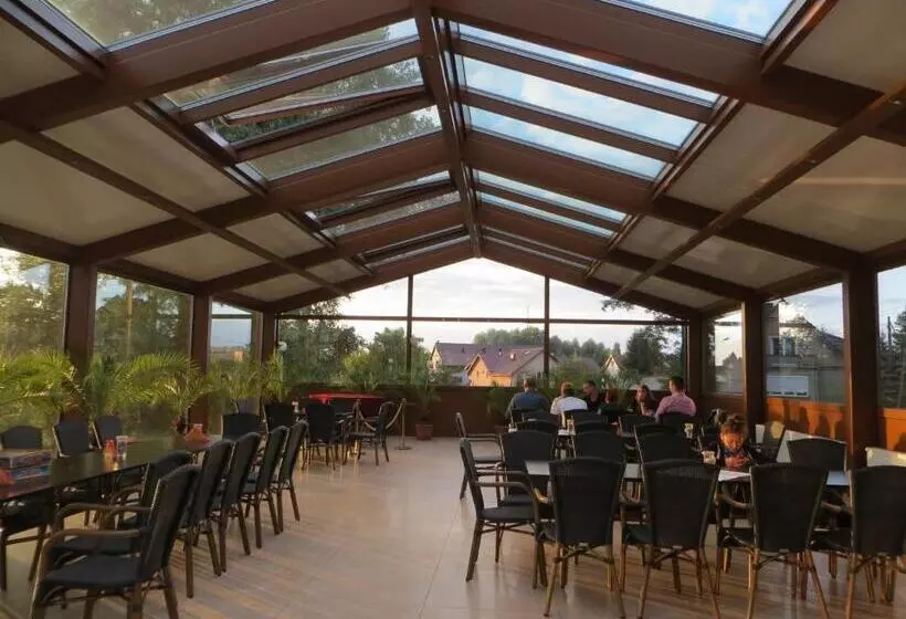 Aamiaismajoitus (B&B) Neptun