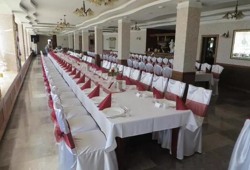 Aamiaismajoitus (B&B) Neptun