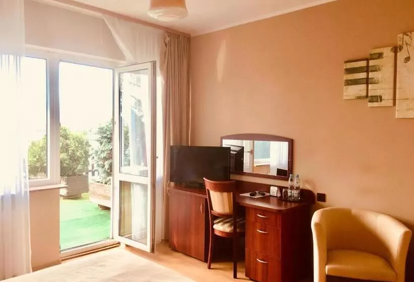 Aamiaismajoitus (B&B) Neptun