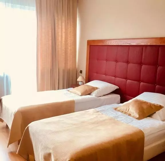 Aamiaismajoitus (B&B) Neptun