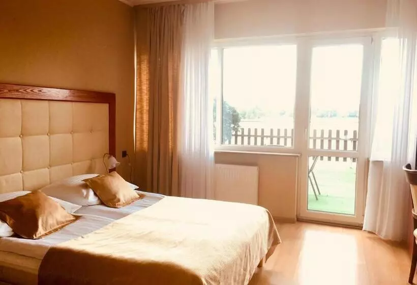 Aamiaismajoitus (B&B) Neptun