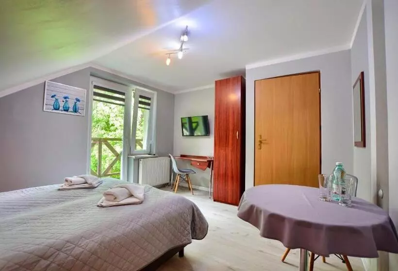 Aamiaismajoitus (B&B) Ośrodek Wypoczynkowy Evita