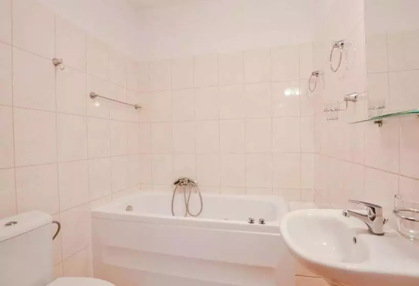 Aamiaismajoitus (B&B) Ośrodek Wypoczynkowy Evita