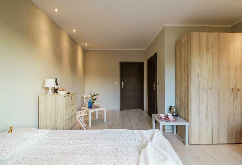 مبيت وإفطار Przystań Przy Lesie