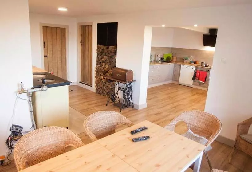 ベッドアンドブレックファースト Swoboda Na Szczycie Góry