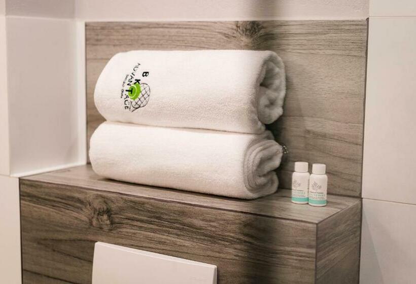 ベッドアンドブレックファースト Tenis Park Advantage