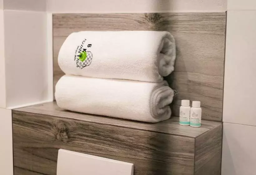 ベッドアンドブレックファースト Tenis Park Advantage