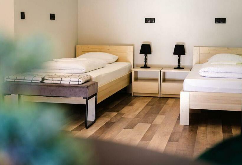 ベッドアンドブレックファースト Tenis Park Advantage