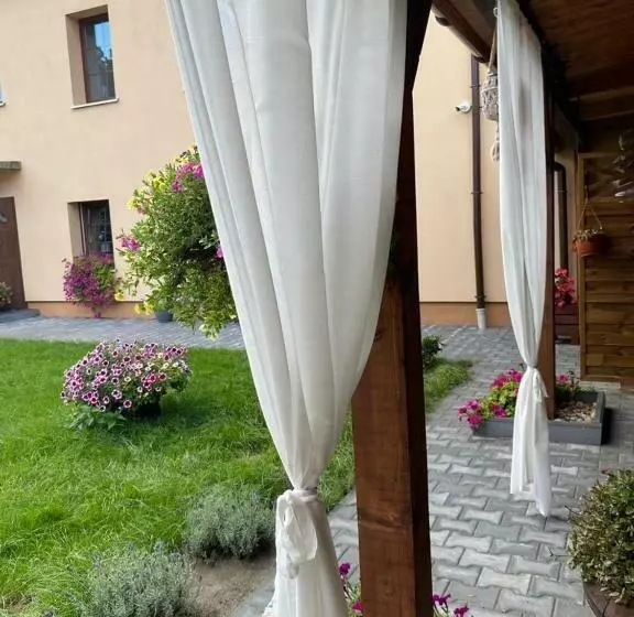 ベッドアンドブレックファースト Uroczysko Oleśnica