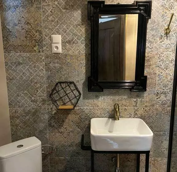 ベッドアンドブレックファースト Uroczysko Oleśnica