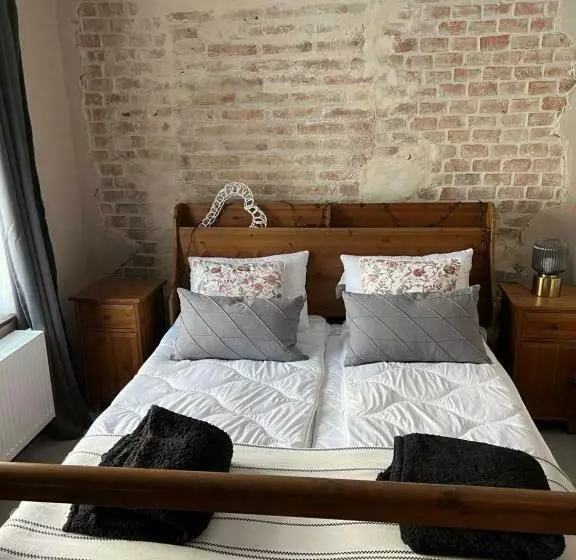 ベッドアンドブレックファースト Uroczysko Oleśnica