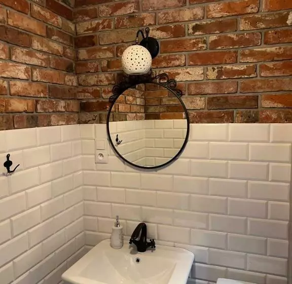 ベッドアンドブレックファースト Uroczysko Oleśnica