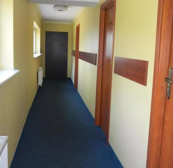 Retkeilymaja Ośrodek Wypoczynkowy Leśne Ustronie